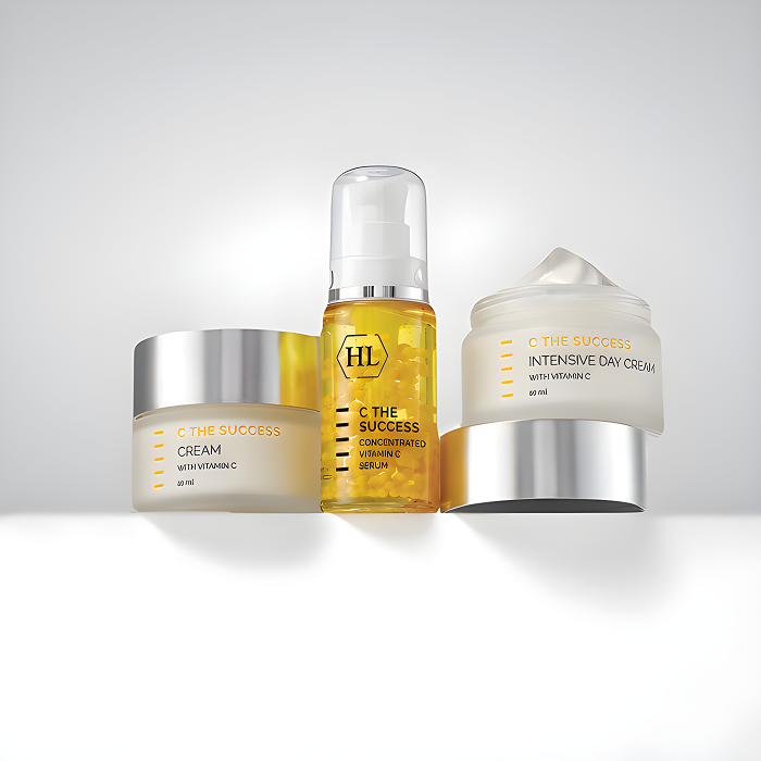 Holy Land C The Success New Kit - идеальный выбор для тех, кто хочет подчеркнуть естественную красоту и сохранить молодость кожи. В составе набора: Сыворотка для лица Holy Land C The Success Concentrated Natural Vitamin C Serum 30 мл + Интенсивный дневной крем Holy Land C The Success Intensive Day Cream With Vitamin C 50 мл + Крем для лица Holy Land C The Success Cream 50 мл